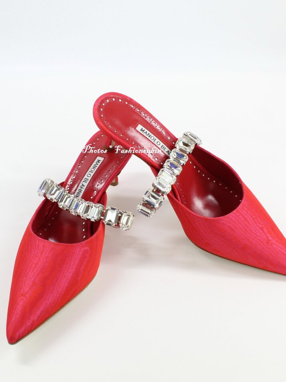 NEW MANOLO BLAHNIK Humibamu 50 Crystal Eembellished Moire Mules, Red, EU 39.5